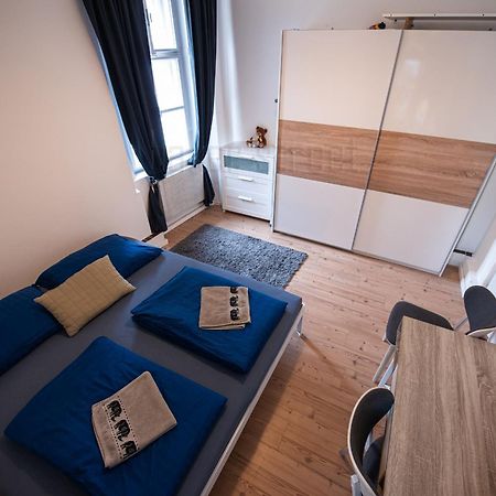 2 Rooms Apartment Close To Palmovka Prague Exterior photo